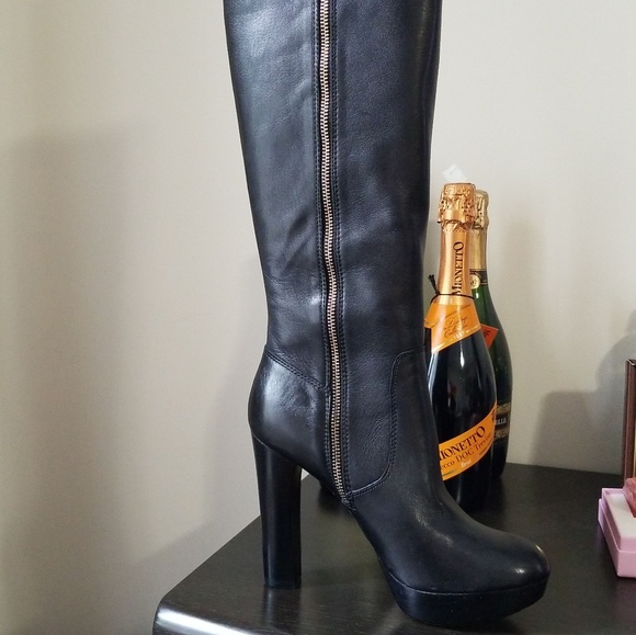 Boots - Picture 1 of 3